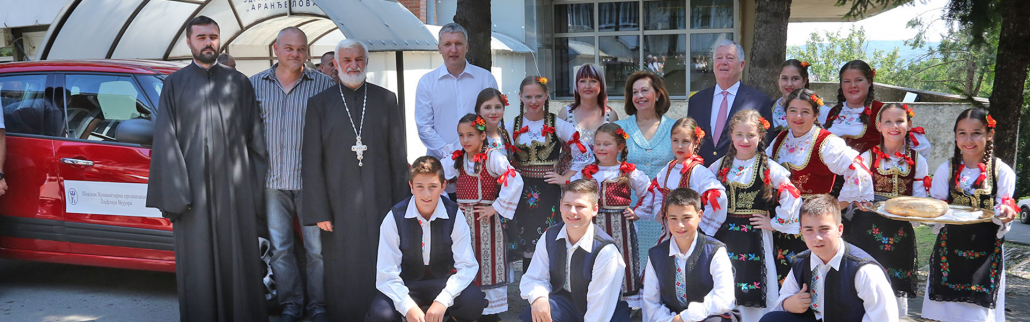 Royal Couple deliver Fiat 500L and electric beds to Arandjelovac Hospital