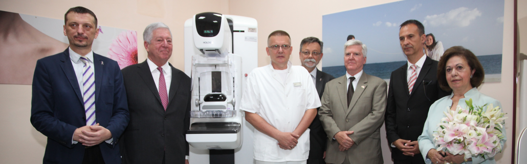 CROWN PRINCESS KATHERINE FOUNDATION DELIVERS 300,000 DOLLAR MAMMOGRAPHY MACHINE AND PATIENT MONITOR TO CLINICAL CENTRE NIS