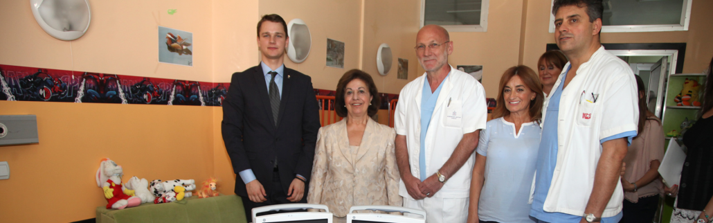 CROWN PRINCESS KATHERINE DELIVERS TWO PATIENT MONITORS WORTH 21,000 DOLLARS TO THE CLINIC FOR NEUROSURGERY AT THE CLINICAL CENTER OF SERBIA