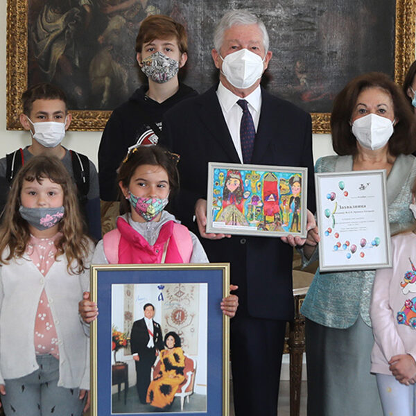 “HOW PRINCES AND PRINCESSES LIVE” COMPETITION WINNERS AT ROYAL PALACE
