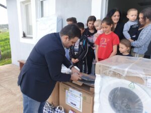 Donation for family in Straza