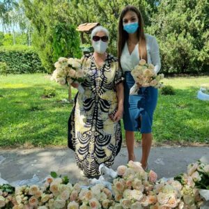 ROSES FROM ROYAL PALACE FOR OLD PEOPLE’S HOMES