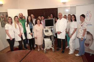 Delivery of the ultrasound machine to the Department of Dialysis and Transplantation of the University Children Clinic Tiršova – HRH Crown Princess Katherine with Prof. Dr Zoran Radojičić, Director of the Clinic, current Mayor of Belgrade, December 2017