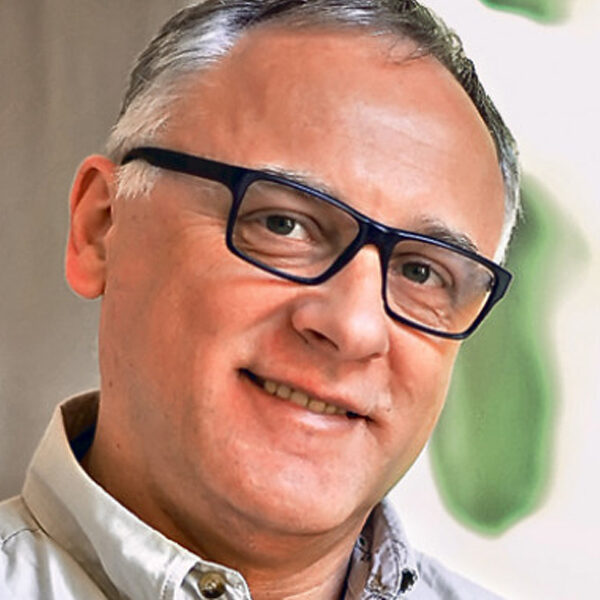 DR ZORAN IVANOVIC INTERVIEW FOR POLITIKA – A SMALL PART OF EXPERIMENTAL THERAPIES IS BECOMING THE STANDARD IN MEDICINE